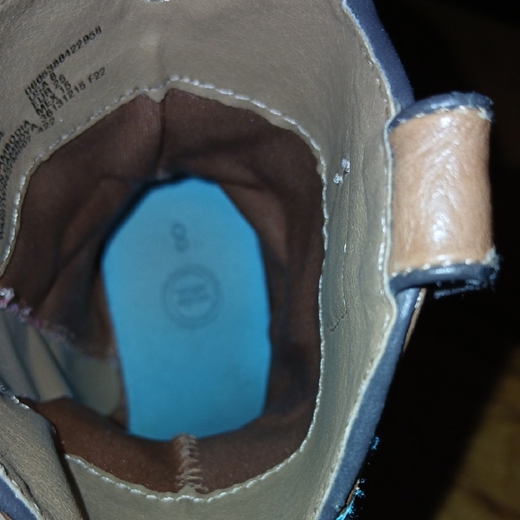 Wonder Nation Brown Boots with Blue Star Embroidery - Picture 10 of 10